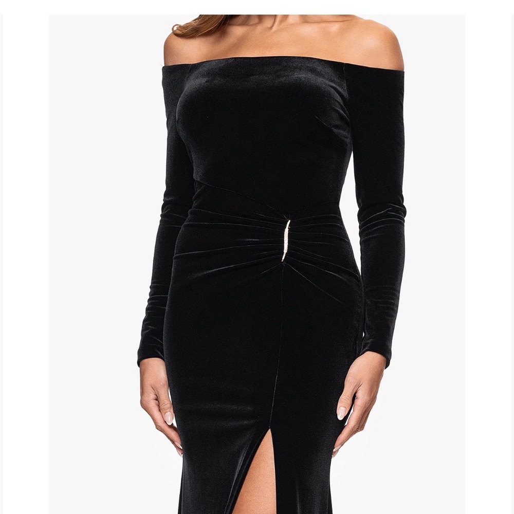 Off-Shoulder Black Velvet Evening Gown with Thigh Slit - Picture 2 of 4